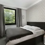 Vrestpoint Apartment