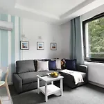 Vrestpoint Apartment